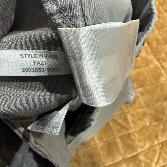 J.CREW flattering “fair trade factory “ chunk shorts w/pockets,see pic 4 details - Picture 10 of 12